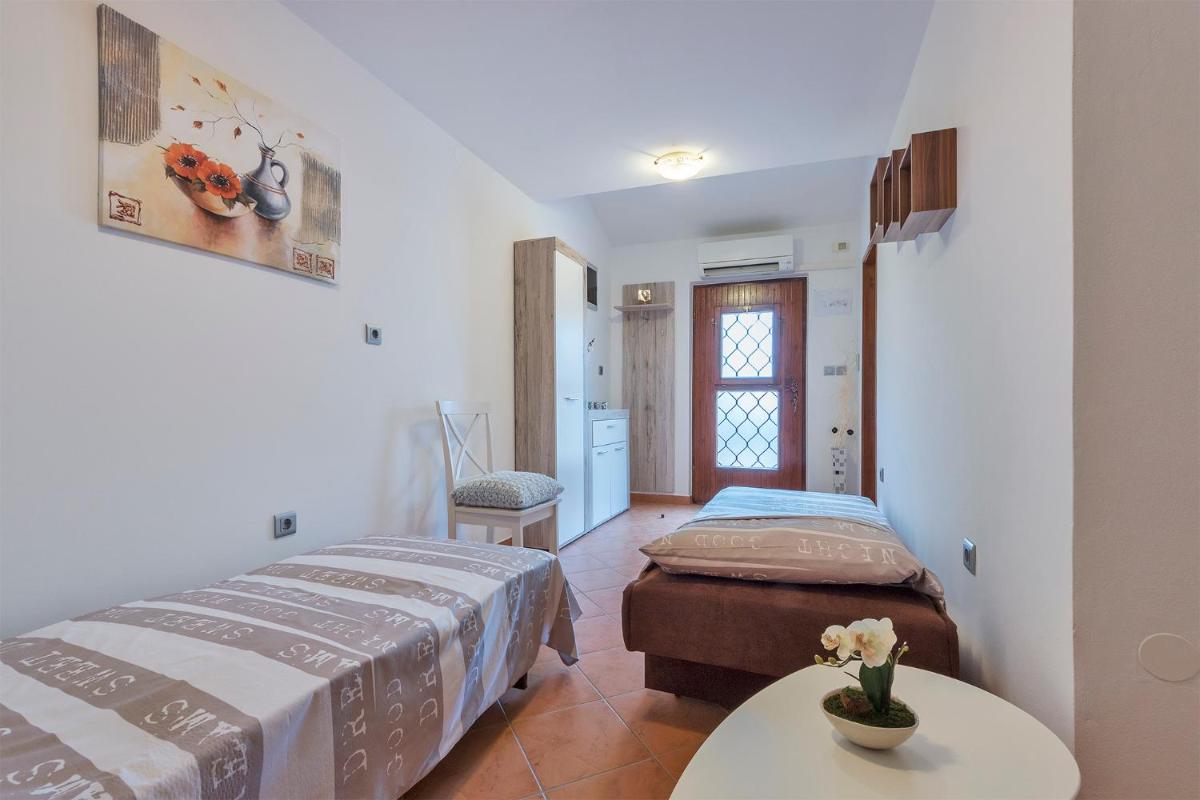 Apartments Tina & Denis - Hizvo