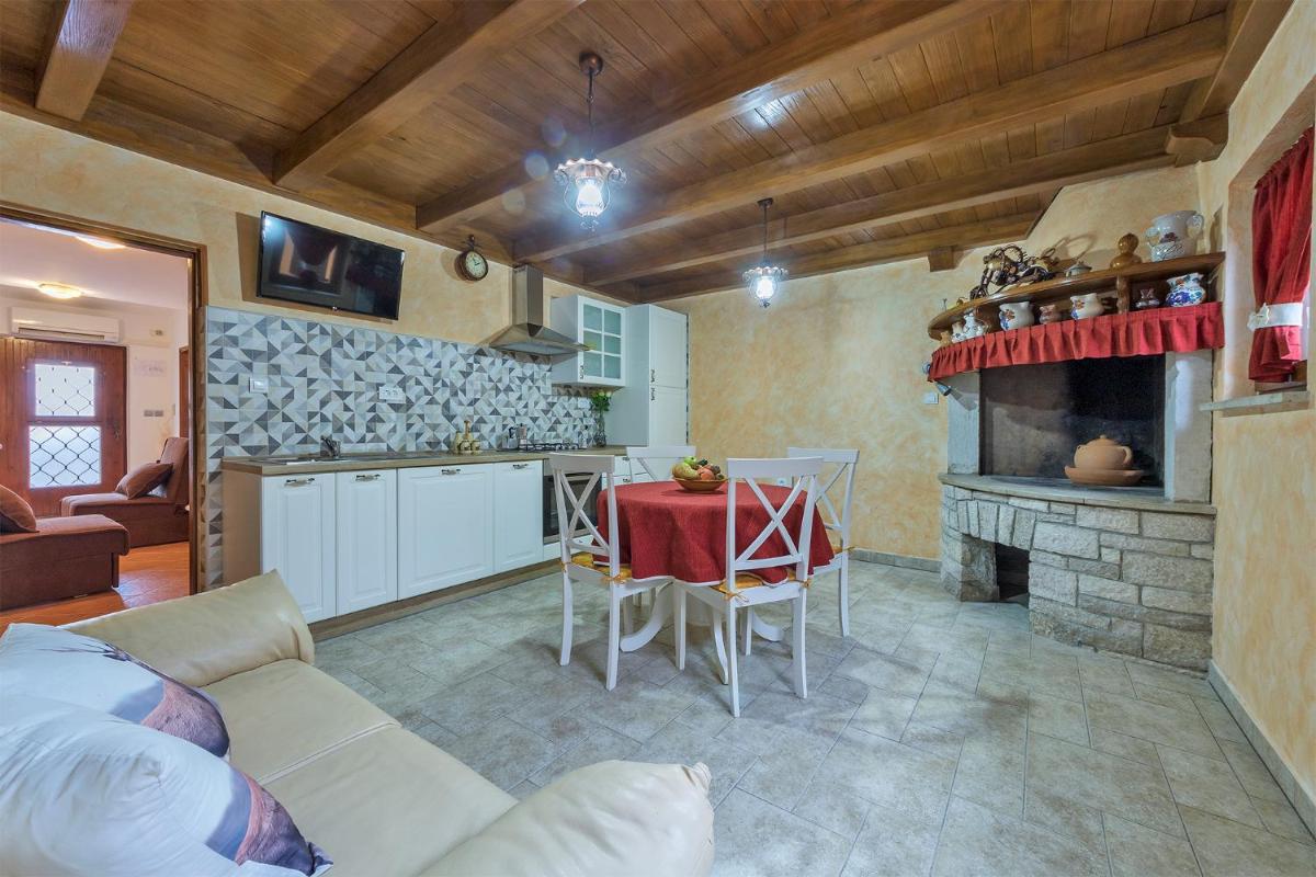 Apartments Tina & Denis - Hizvo