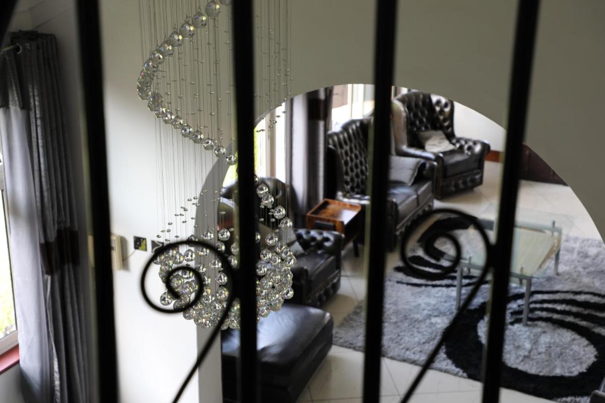 Stallion Place - Bed and Breakfast - Housity