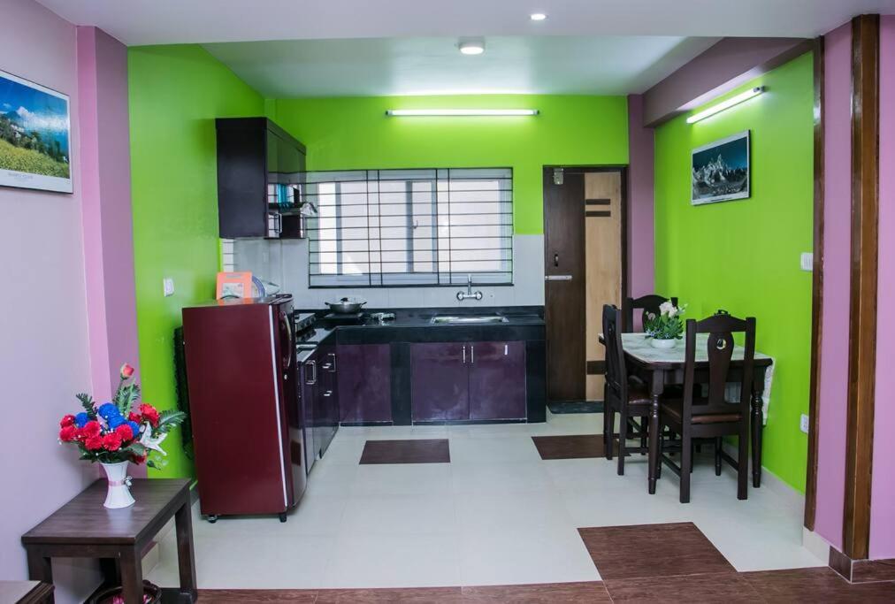 Suitetrails - Nagarjun View Homestay Apartment