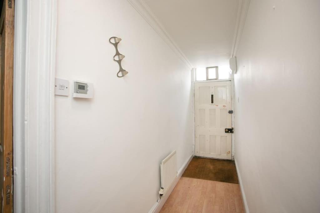 Central 4 Bedroom House - Housity
