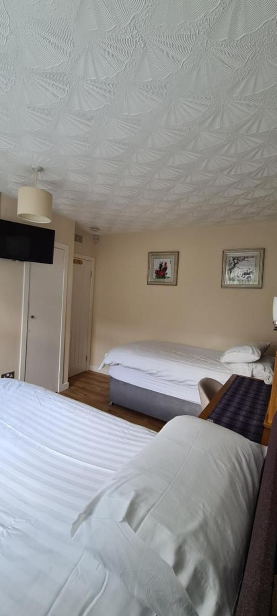 Lowefield B&B - Housity