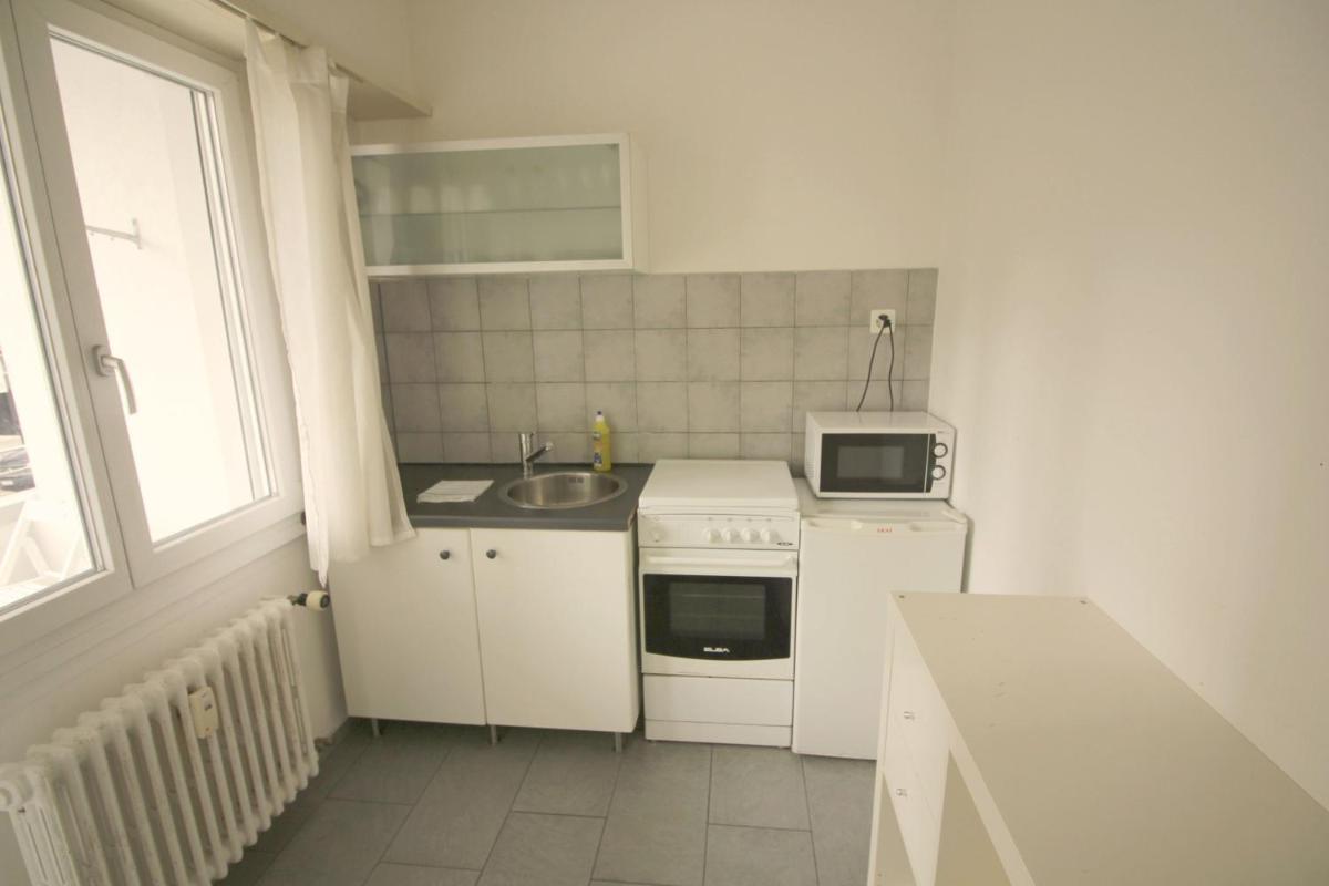Swiss Star Basel Schweizergasse - Self Check-In - Housity