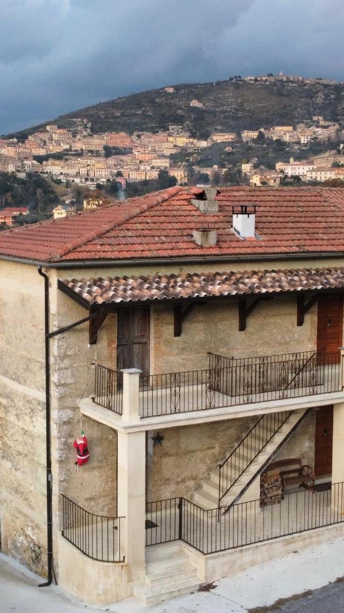 1870 Bed & Breakfast - Housity