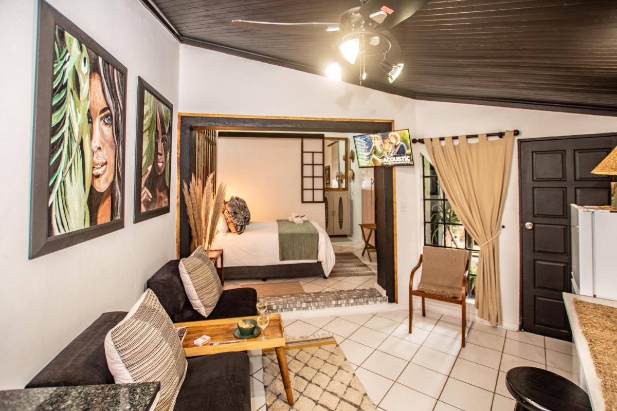 Suitetrails - Hello Sunshine Self Catering Studio Apartments