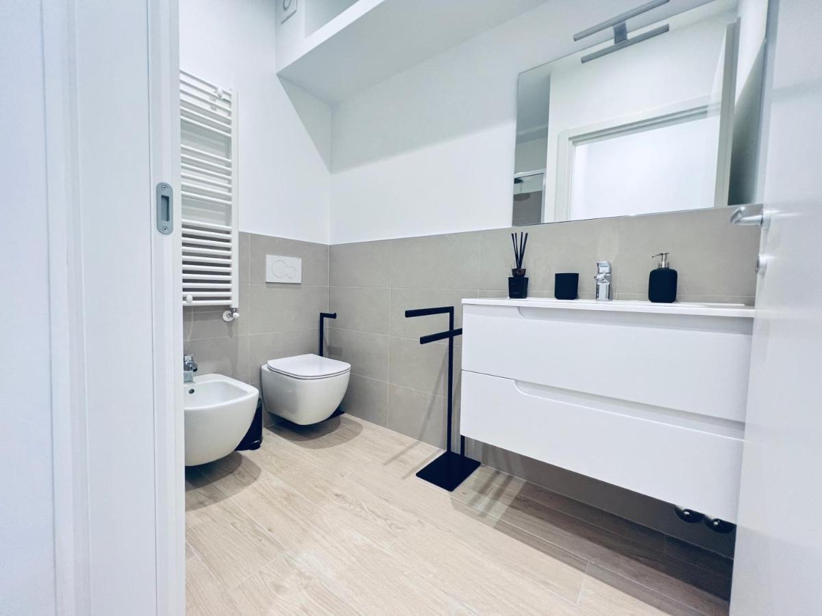 The Boutique Houses Milan - Emerald Suite - Housity