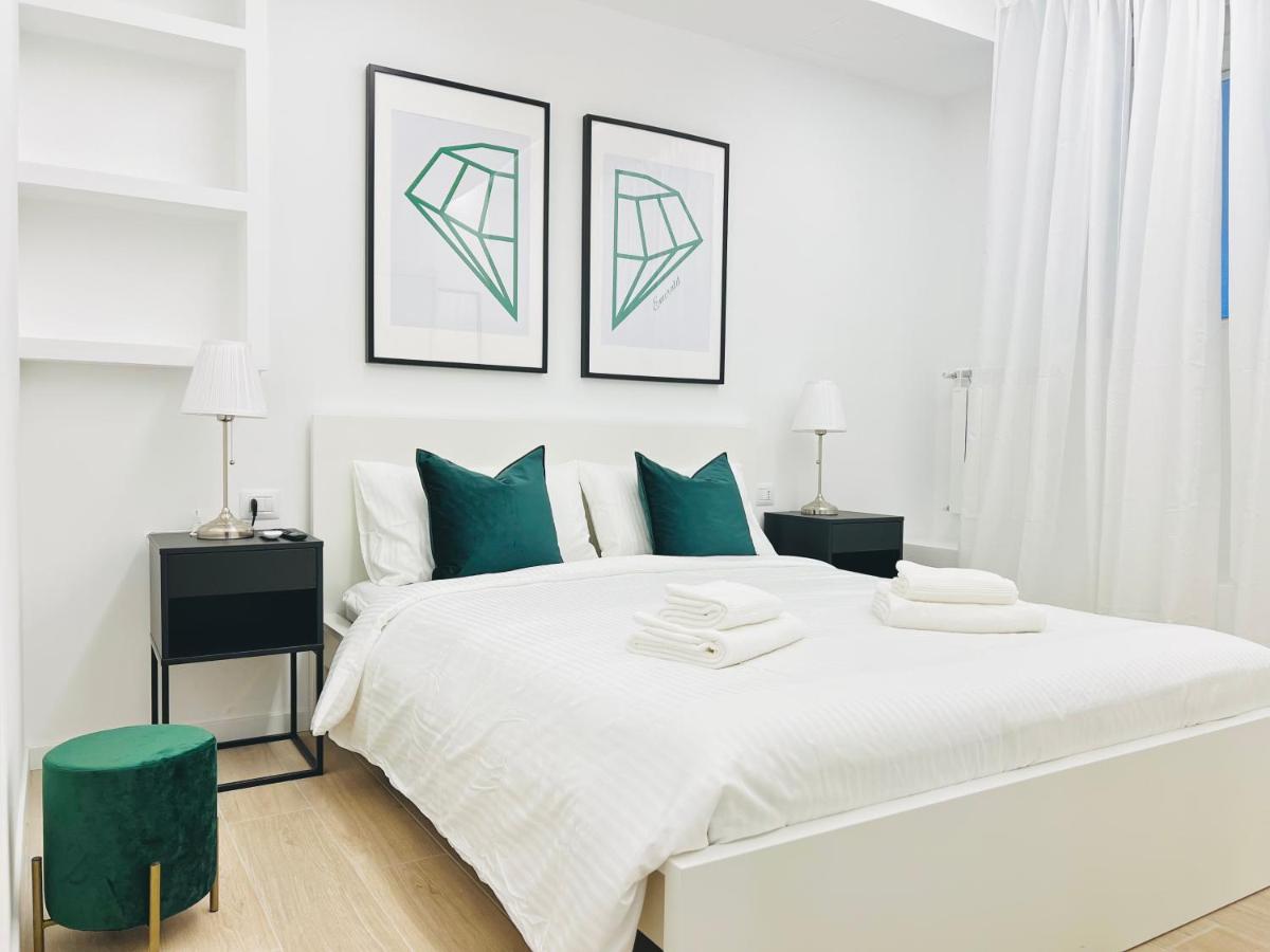The Boutique Houses Milan - Emerald Suite - Housity