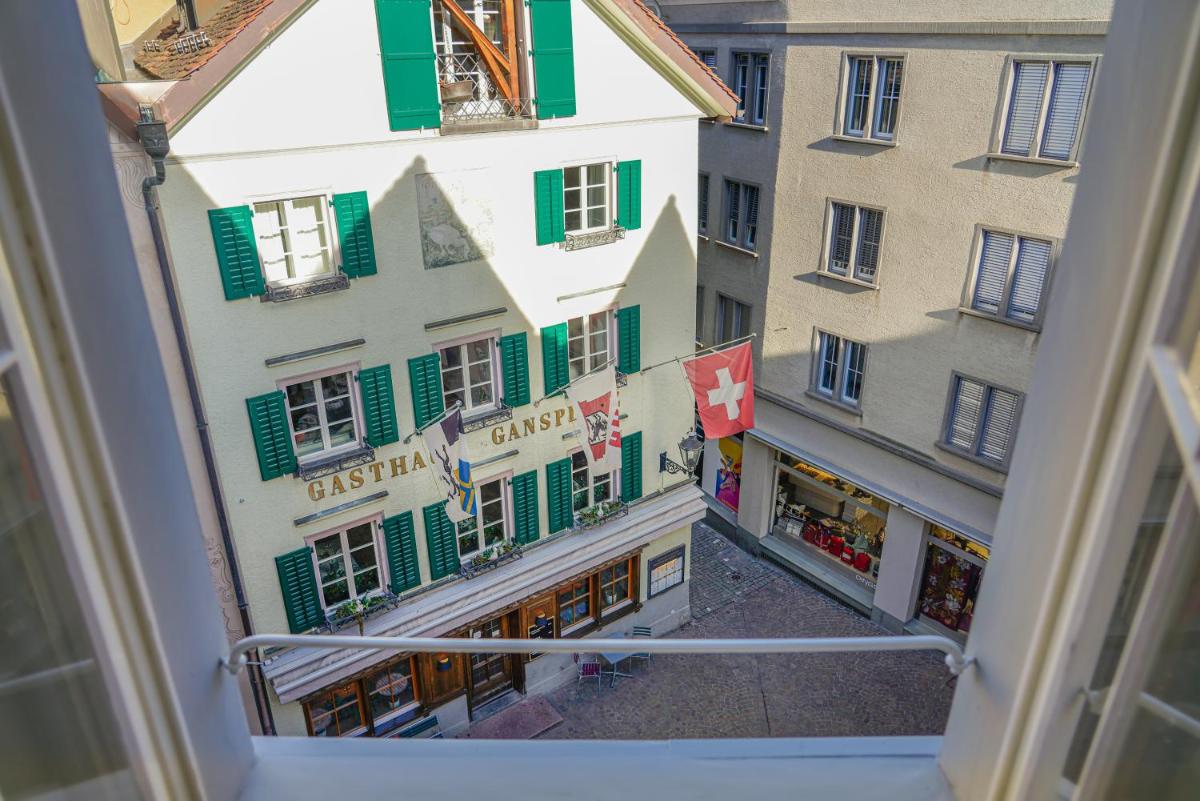 Charmante zentrale 2.5 Zimmer Maisonette Wohnung - Housity