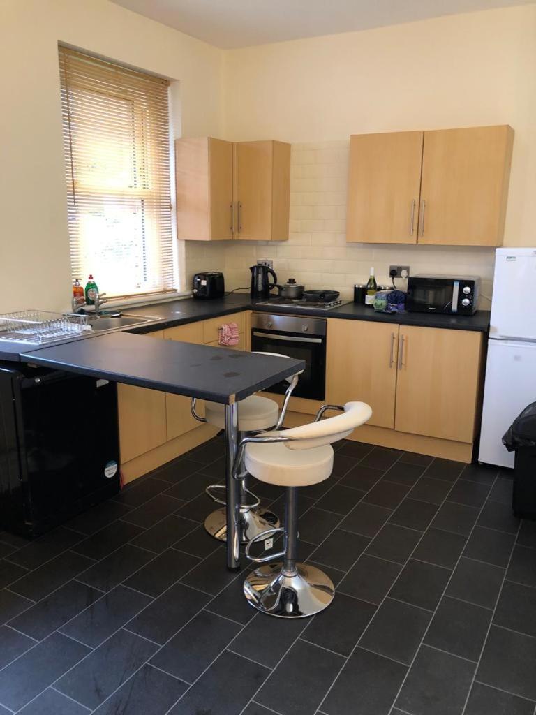 The Newbridge Hotel - Housity