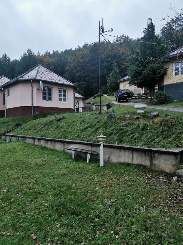 Patakparti Vendégház- Háromhuta - Kulcsos ház - Housity