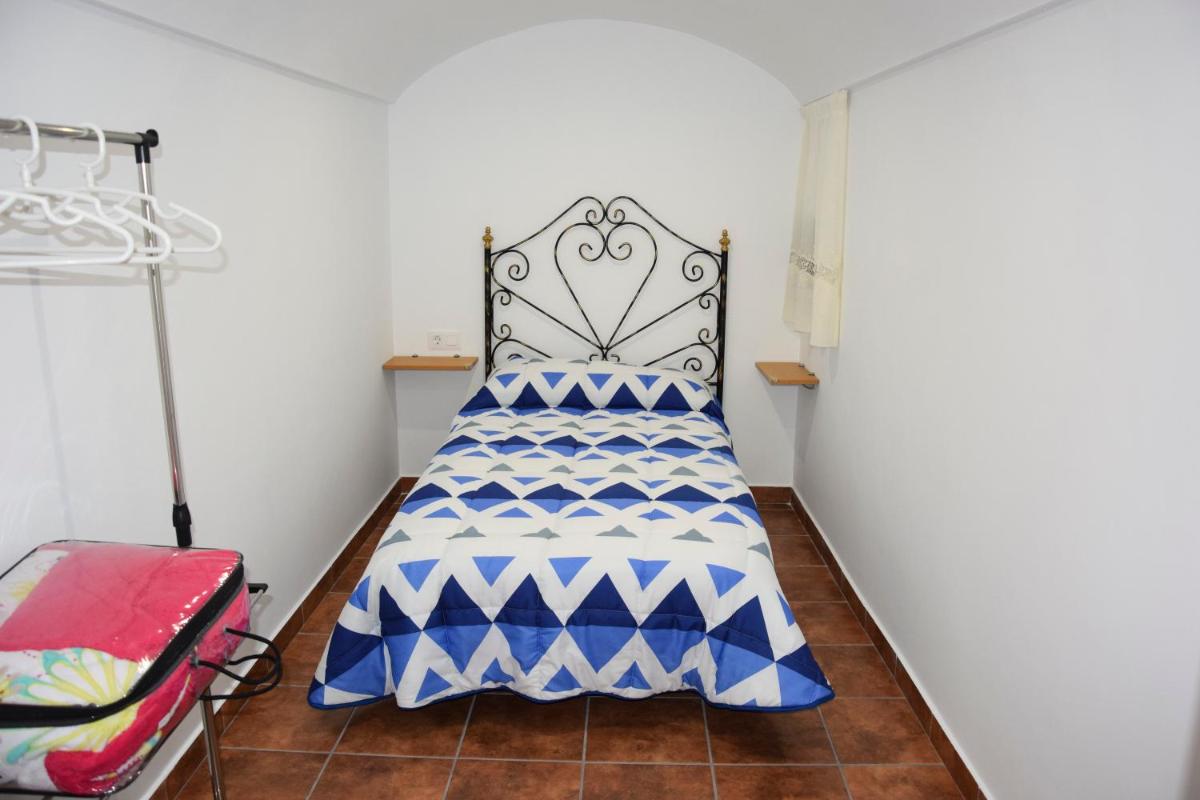 Cueva Rural Las Palmeras - Housity