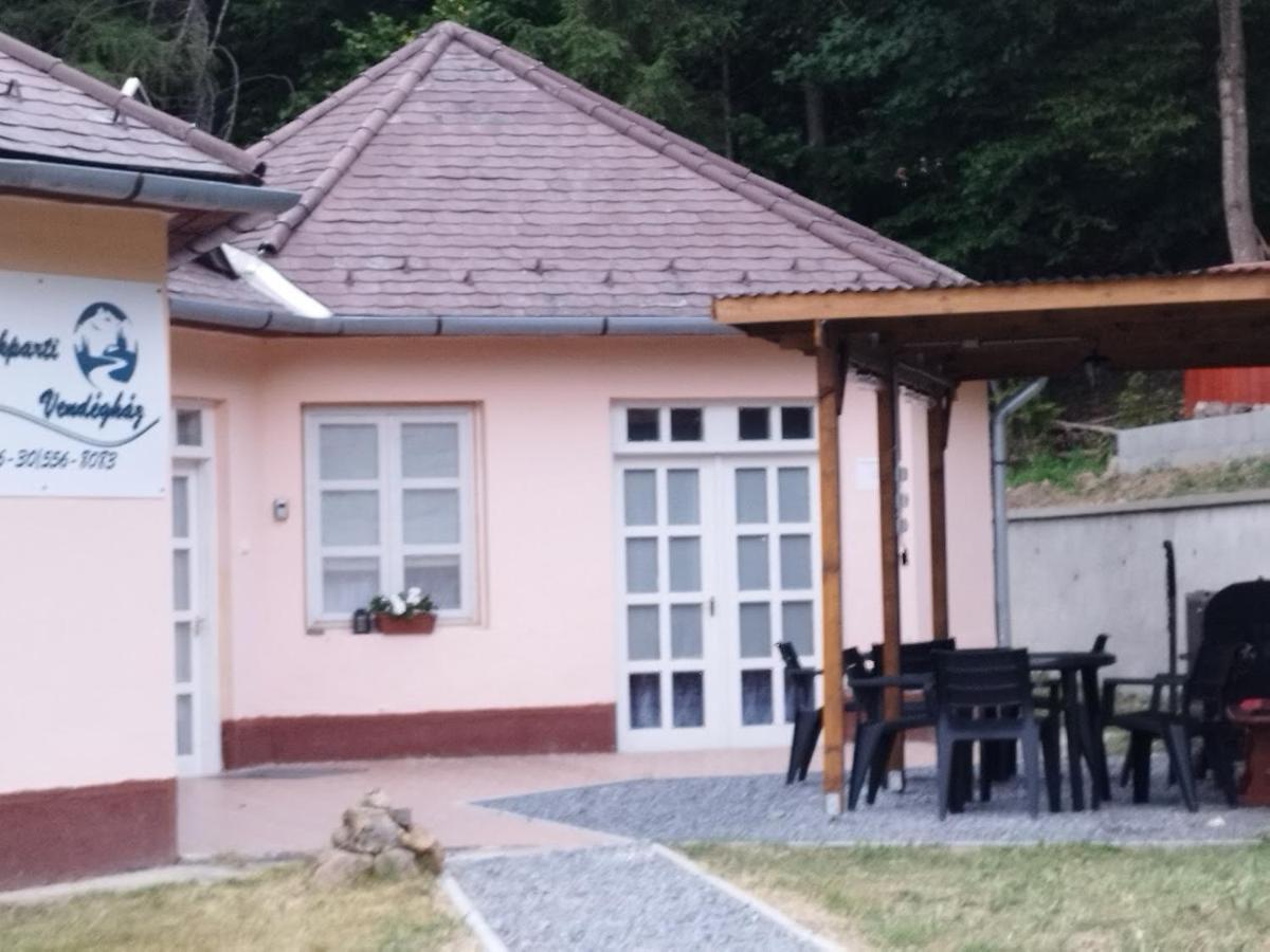 Patakparti Vendégház- Háromhuta - Kulcsos ház - Housity