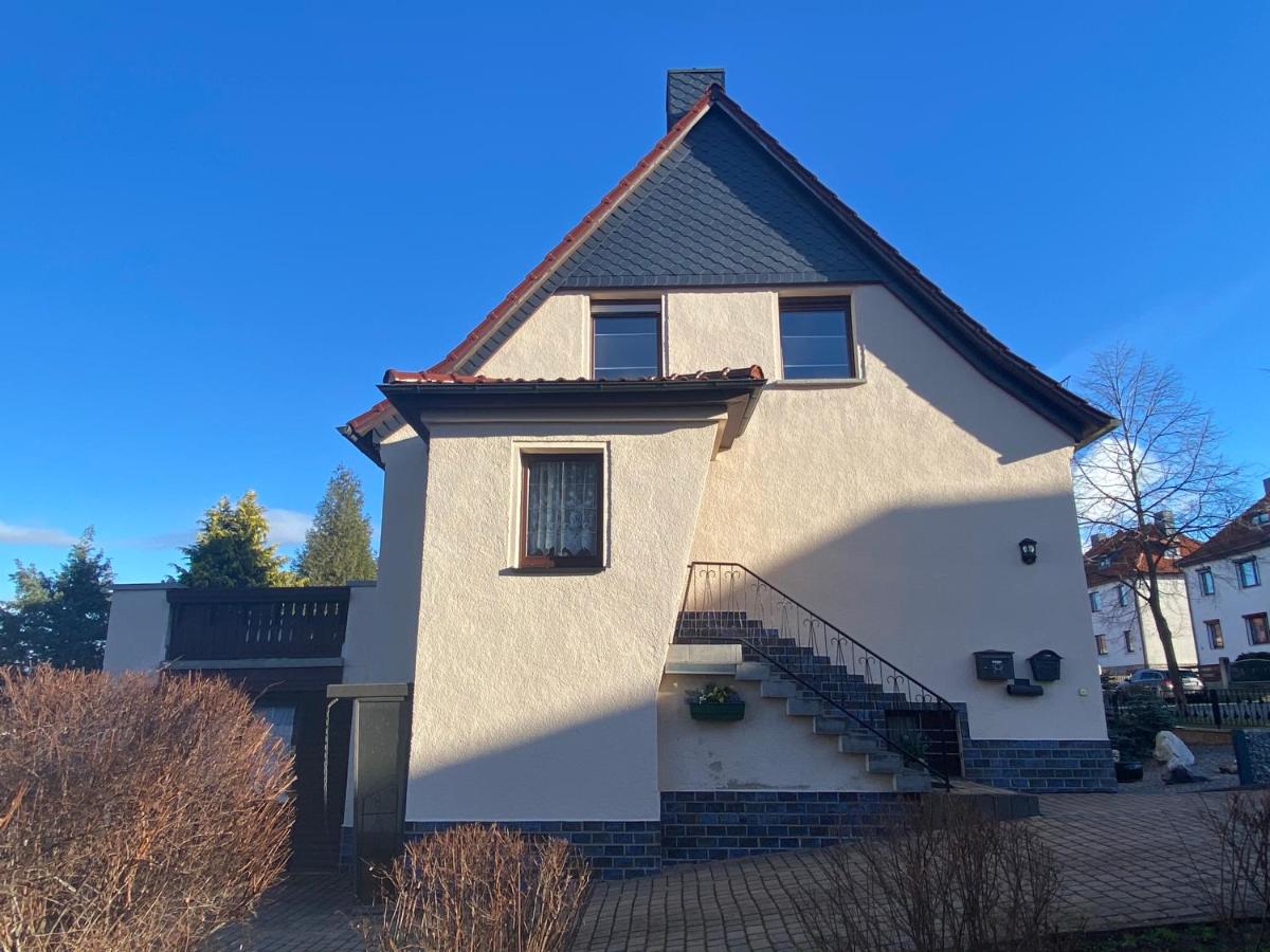 Charmantes Ferienhaus Gernrode/ Harz, Balkon, Grill, 2 Schlafzimmer - Housity