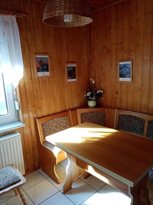 Gemütliche Ferienwohnung mit Terrasse - Housity