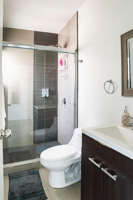 #CasaMare - Privada a una cuadra del mar con AC - Housity