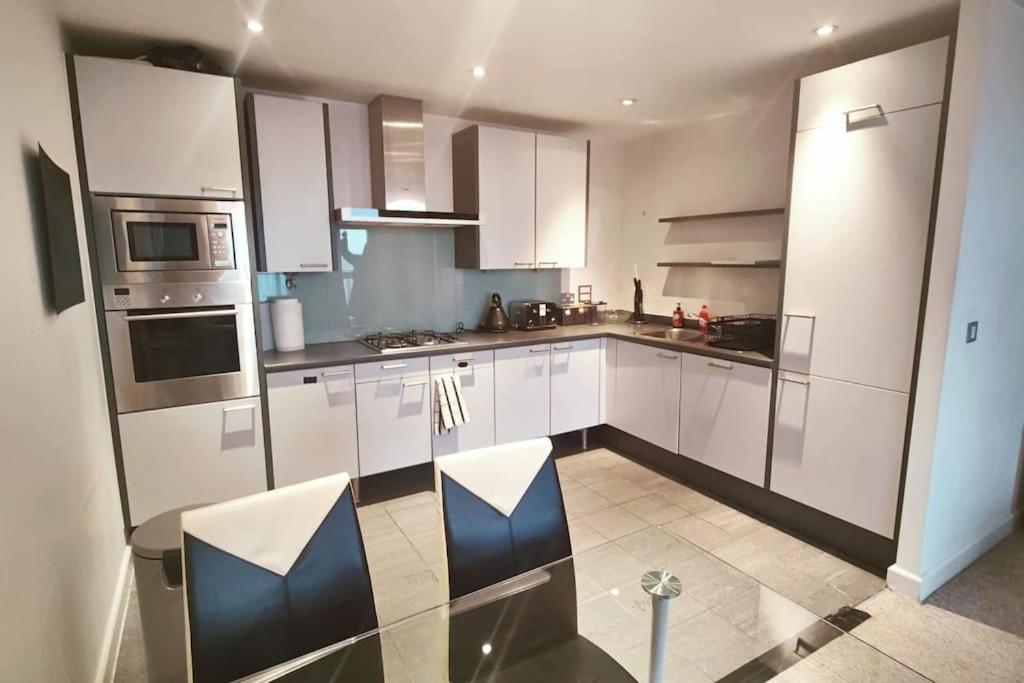 Custom House Apartments - Housity
