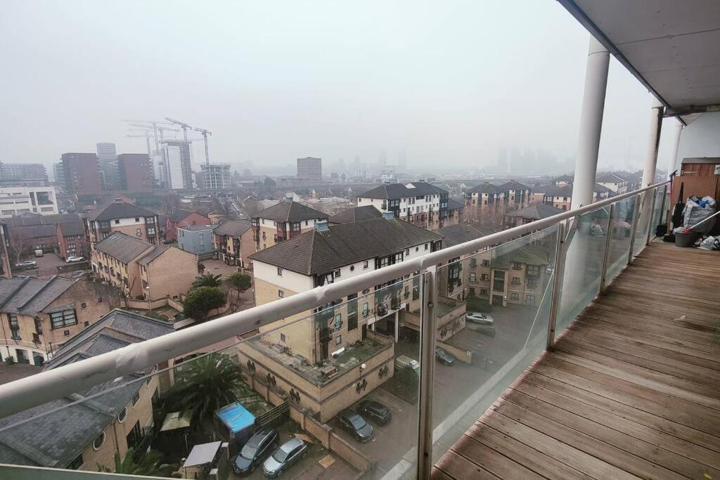 Custom House Apartments - Housity