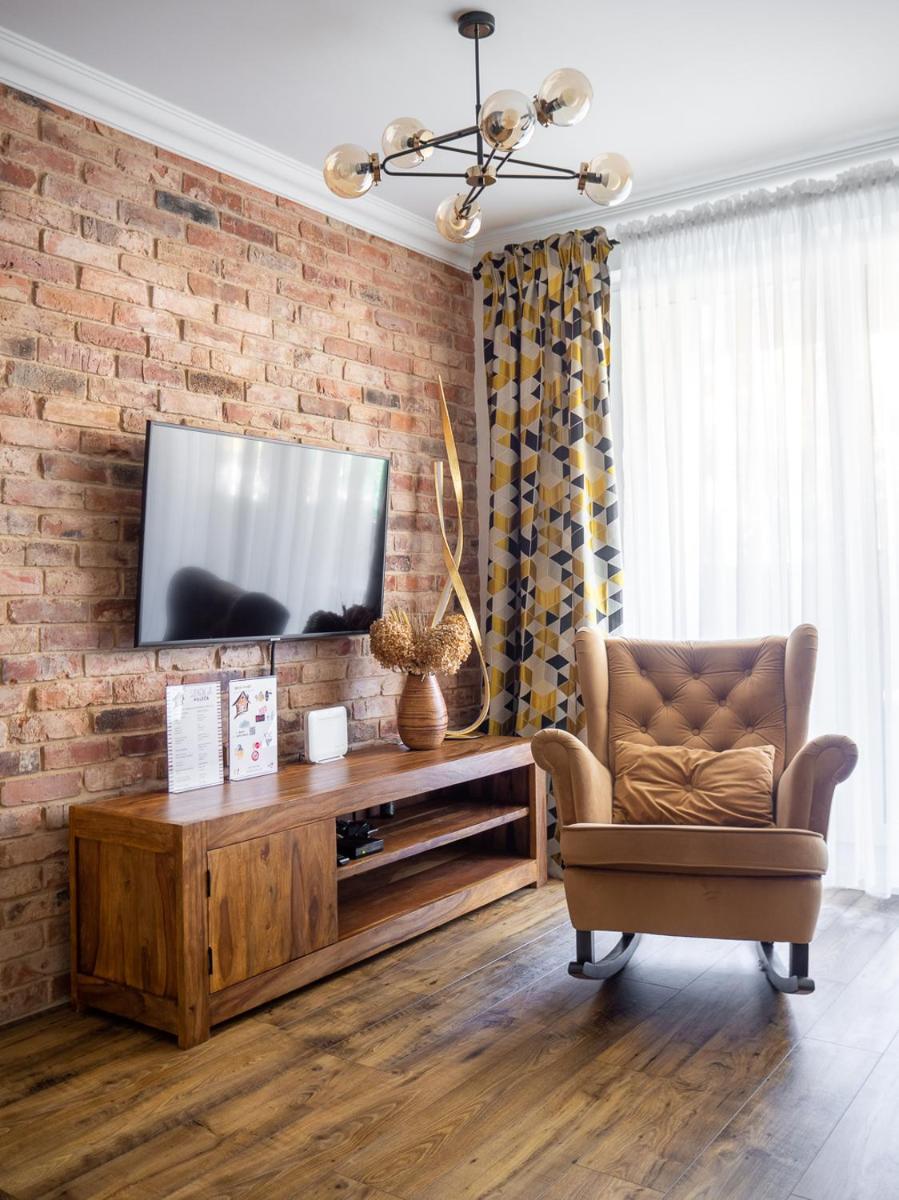 Brick House - Apartament Zośka - Housity