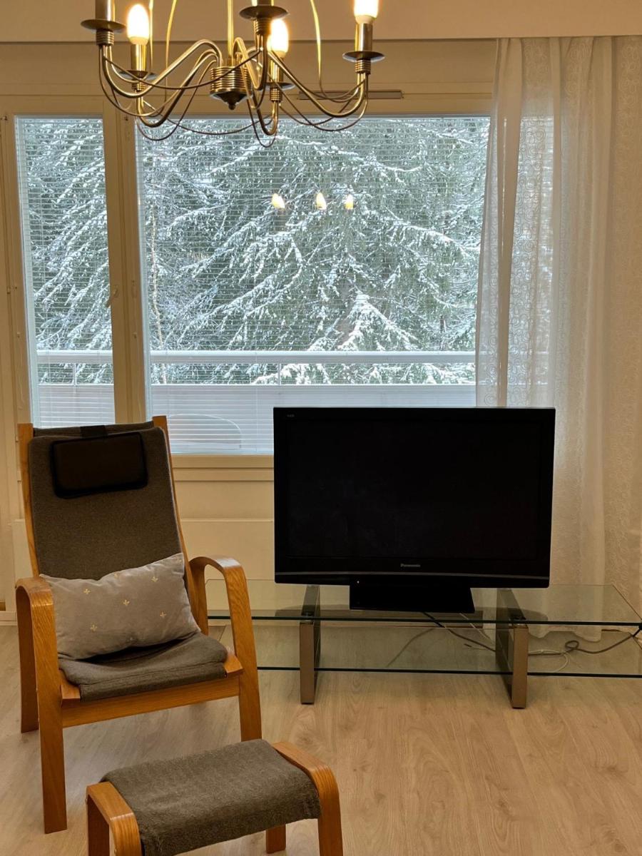 4 km to the Jyväskylä city center afoot, cute apartment with free parking - Hizvo