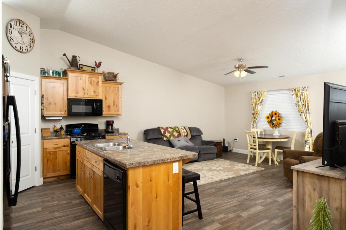 Grandmas House - Housity