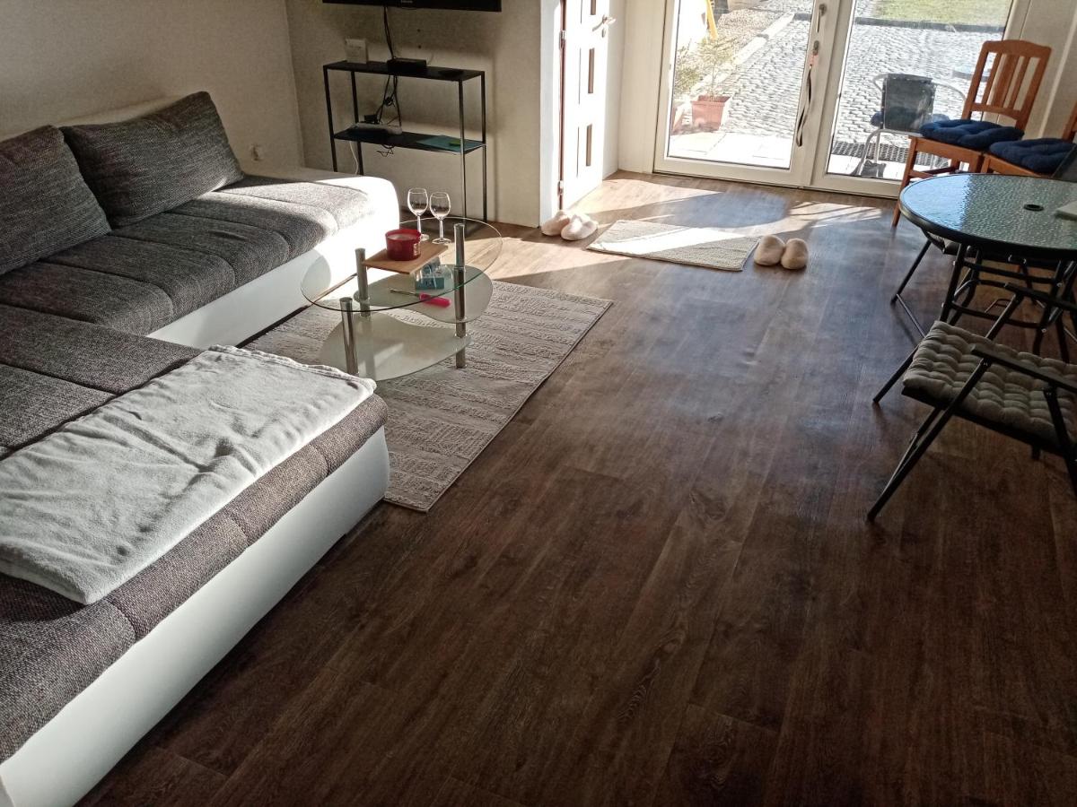 Ibiza - Housity