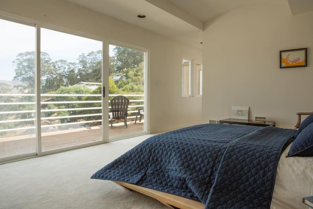 Artist's ocean view retreat - Housity