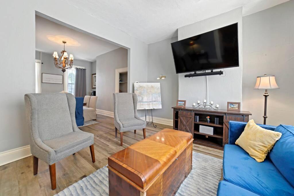 Historical 3 bedroom home in the heart of the city - Housity