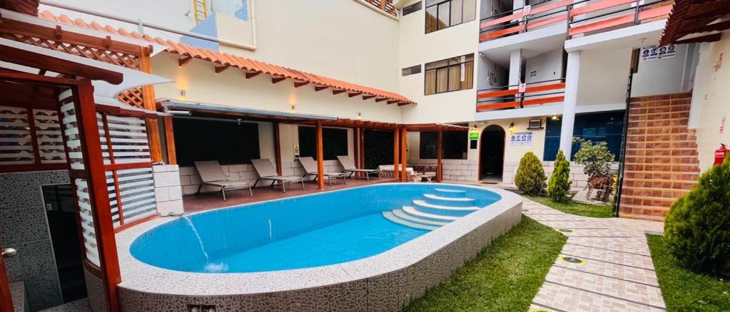 Hotel Baños del Inca - Housity
