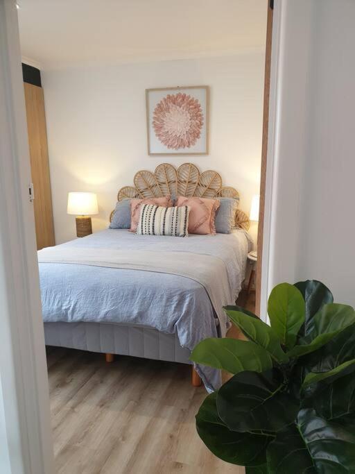 Suitetrails - Stylish St. Kilda Apartment