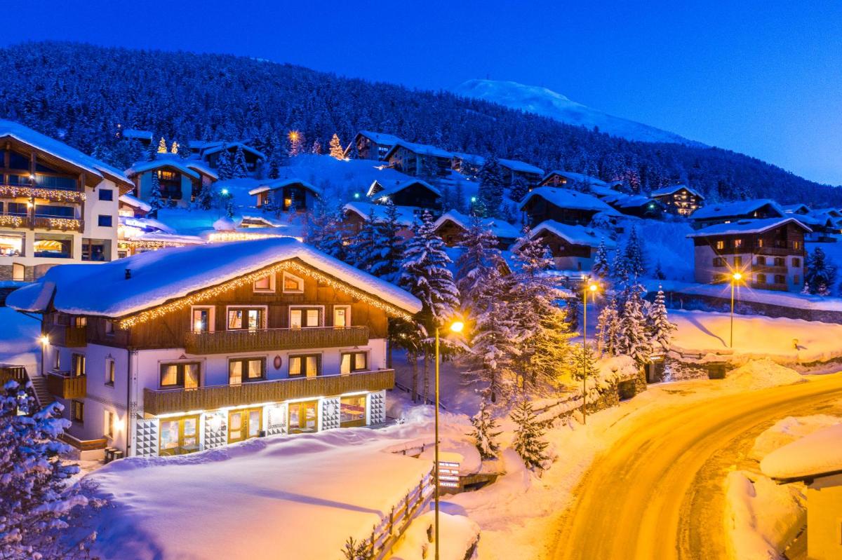 Hotel Duc De Rohan - Housity