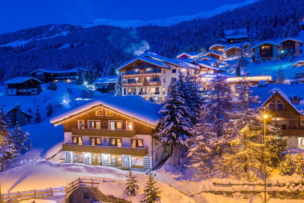 Hotel Duc De Rohan - Housity