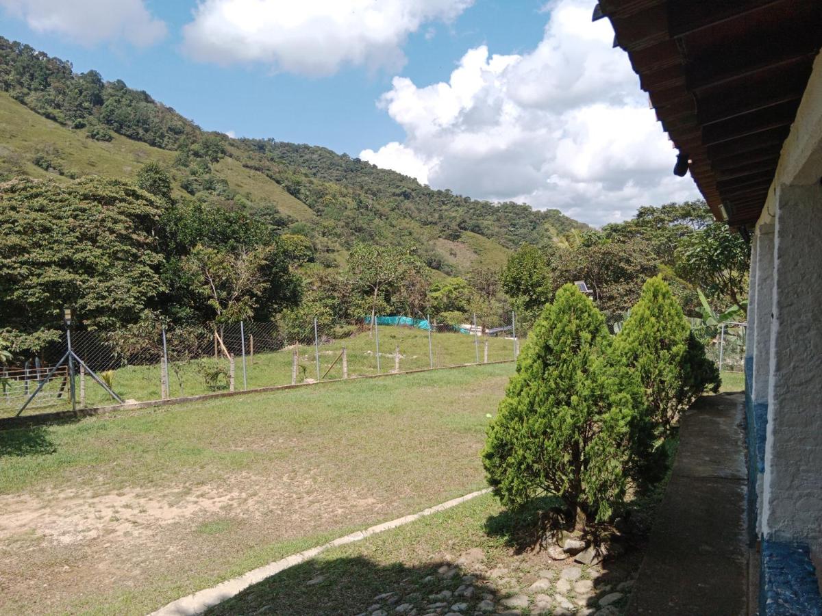 Refugio a orilla del Rio - Housity