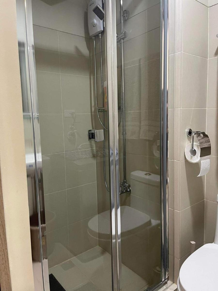 Condo Hotel with Balcony - Housity