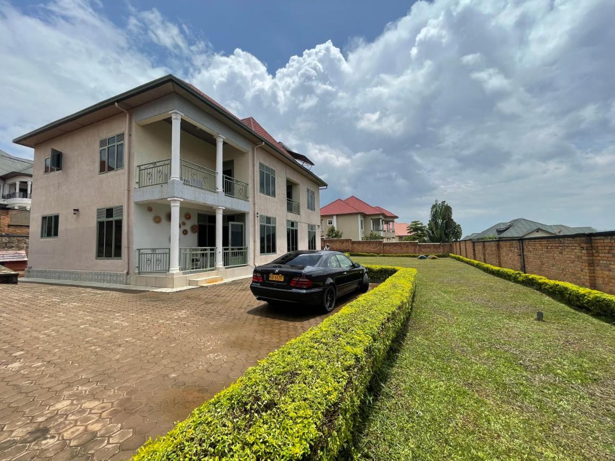 Welkom To Myplace beautiful Elegant 7 Bedrooms - Housity