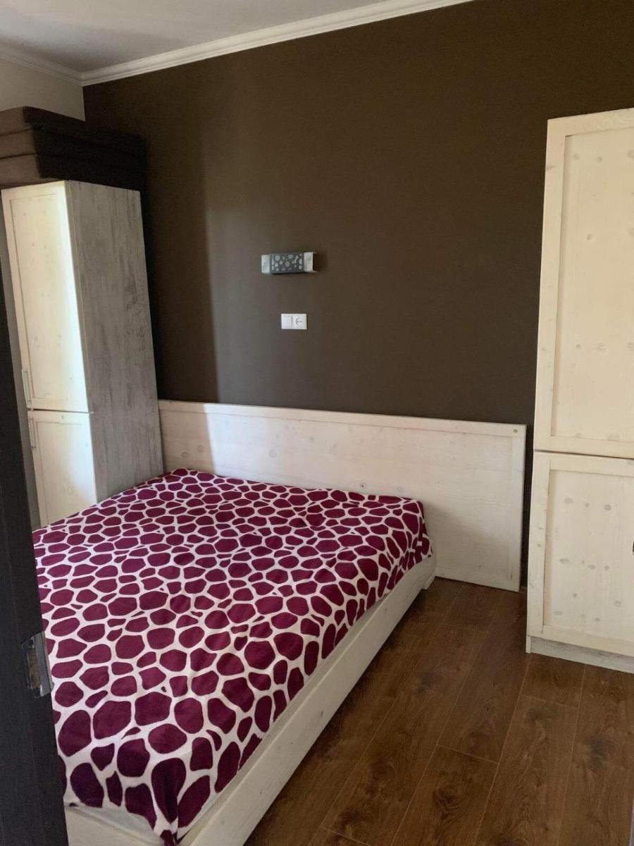 Bakuriani - mgzavrebi1 - Housity