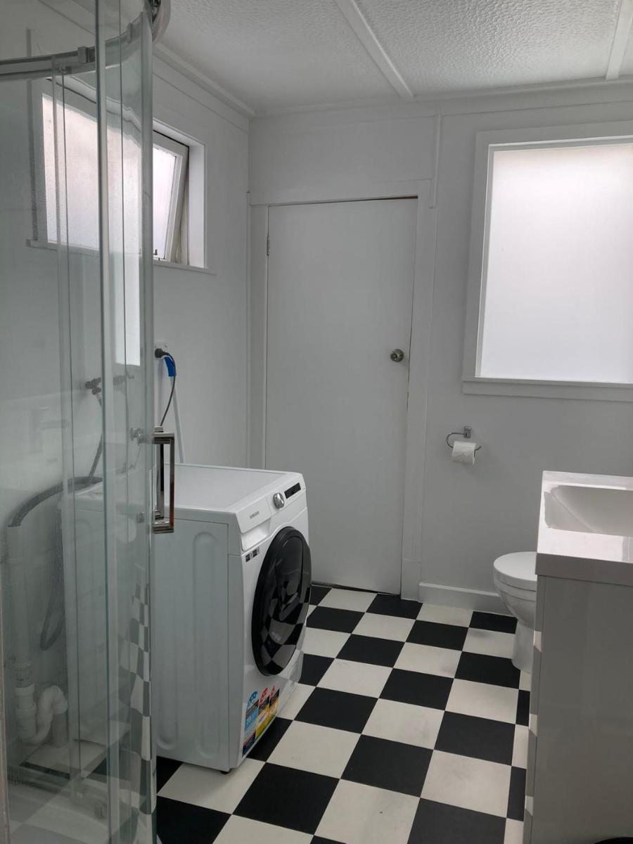 Beach Front Studio Napier - Housity