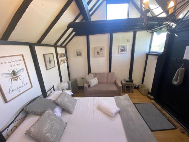 Windsor/Ascot/Bracknell beautiful barn - Housity