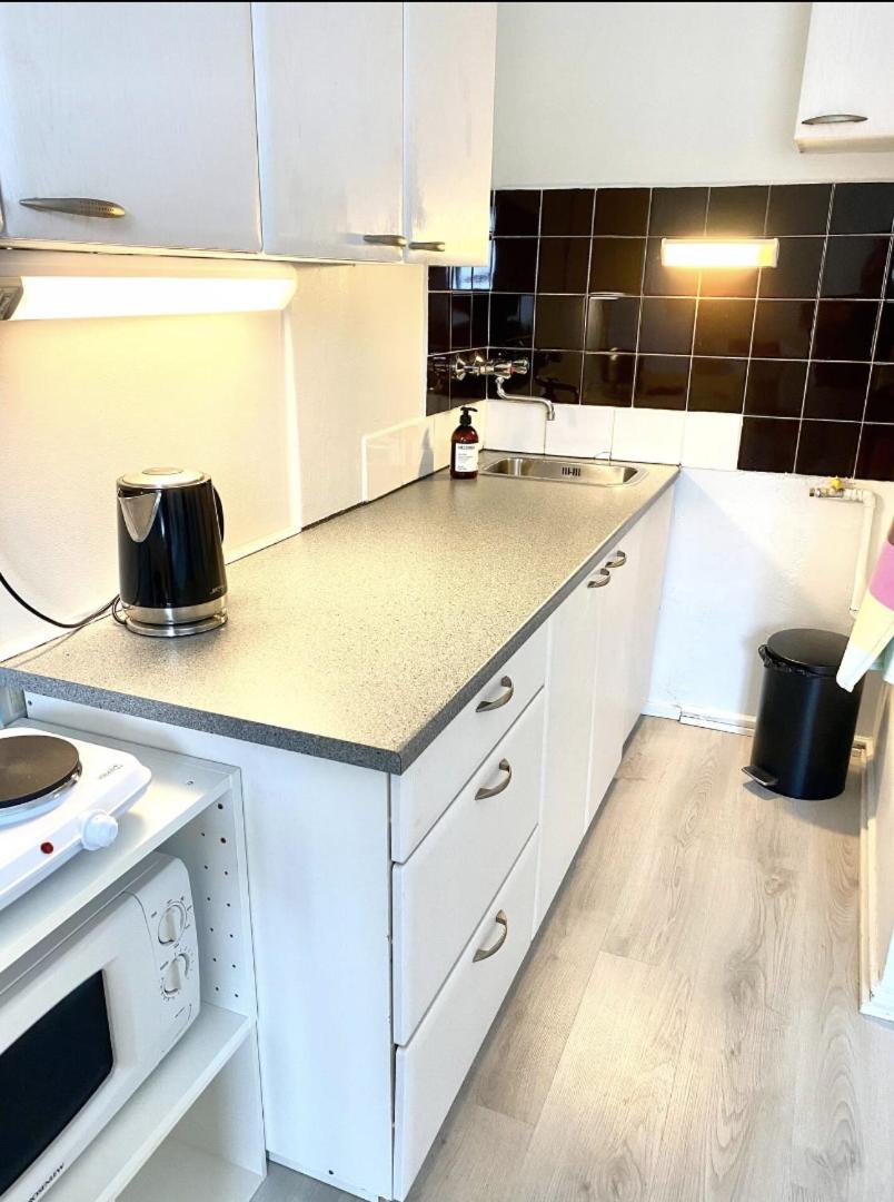 Experience Helsinki, very central, close to tourist attractions - Housity