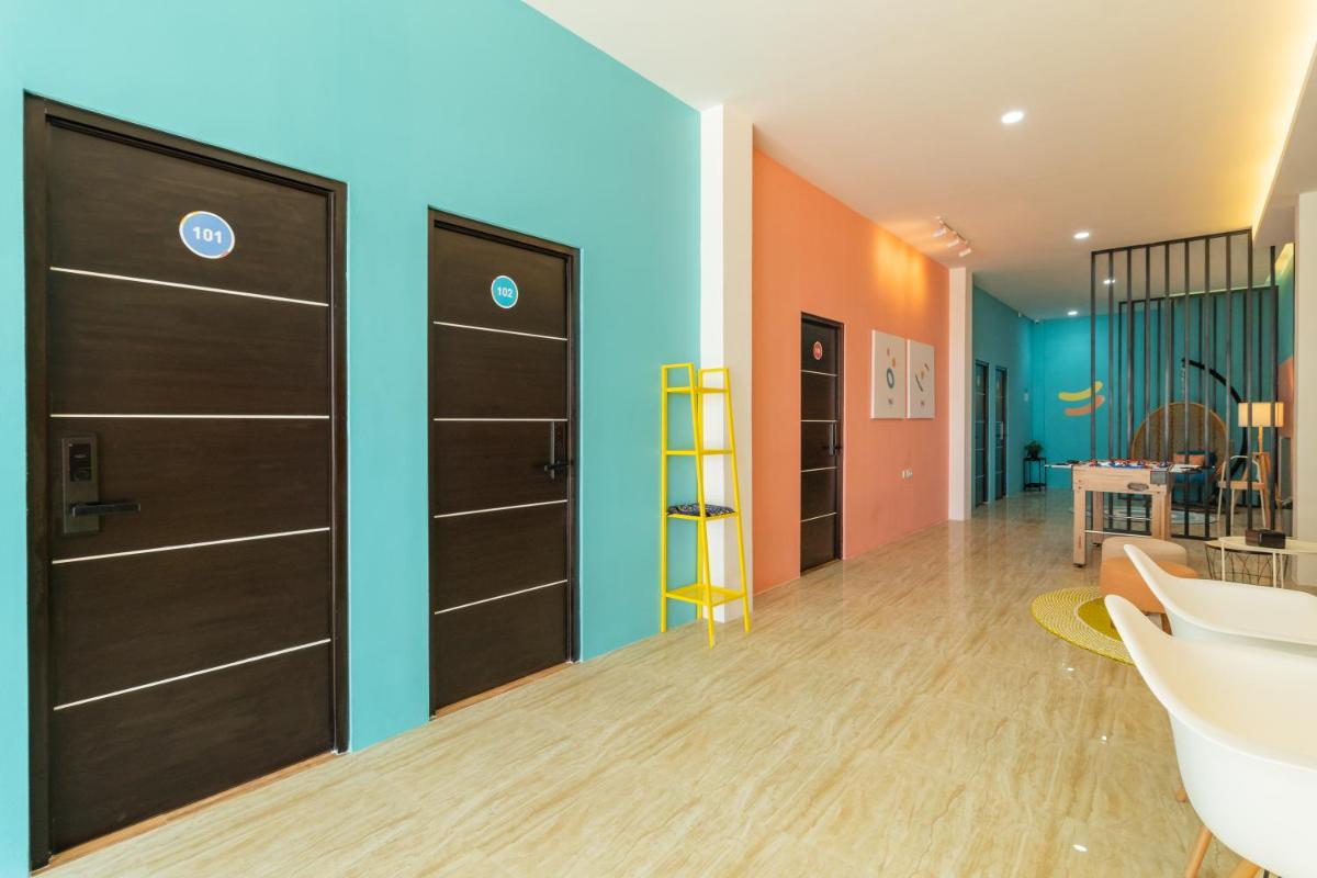 Sans Hotel Bubulak Bogor - Housity