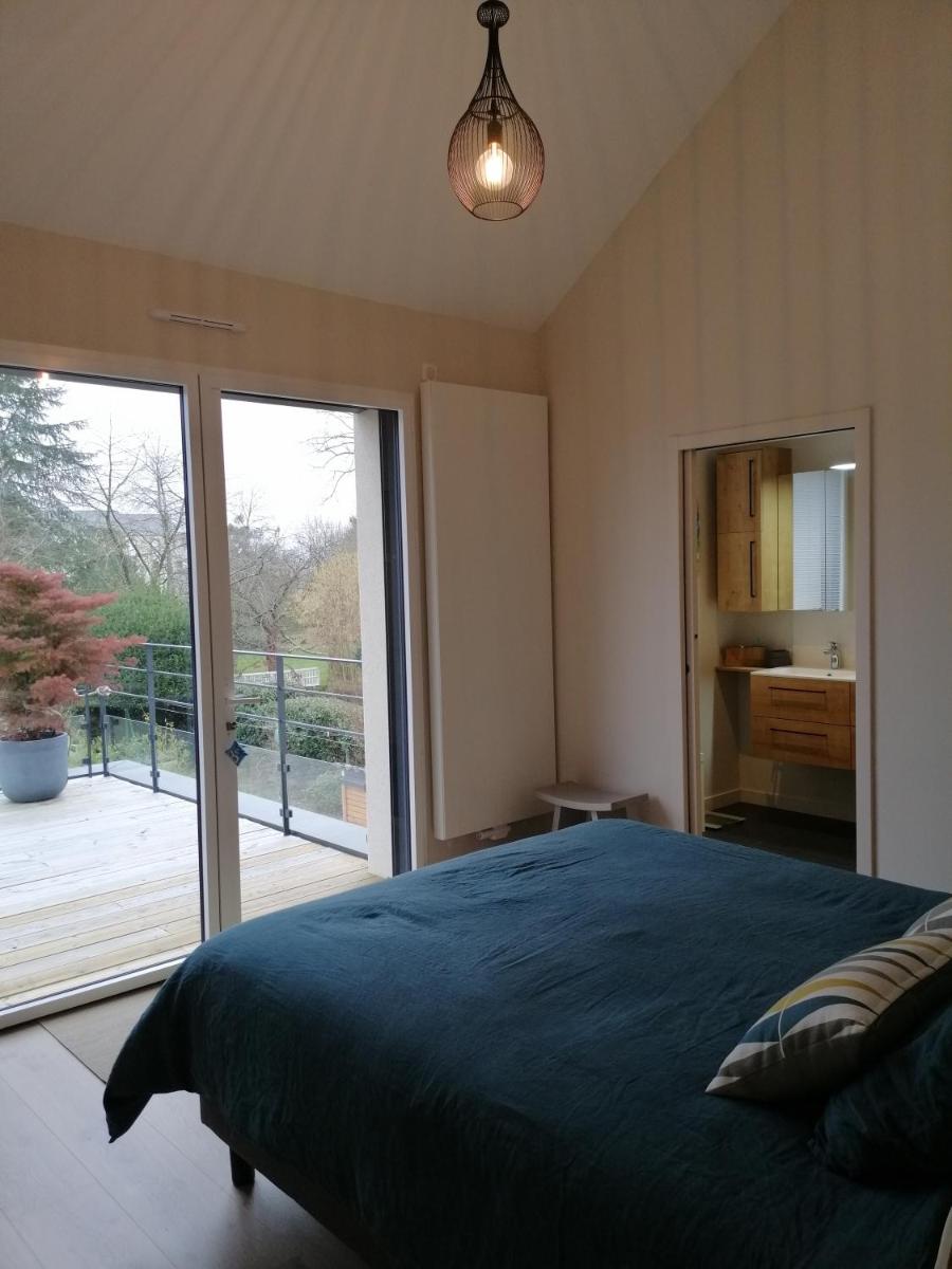 Chambre dans la maison de Mana - - 20 minutes du circuit des 24h00piscine- jacuzzi - garage pour moto - Housity