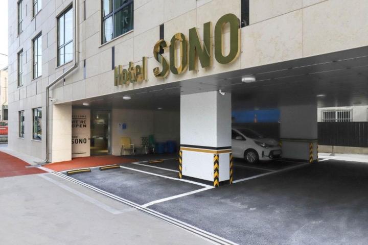 Hotel Sono - Housity