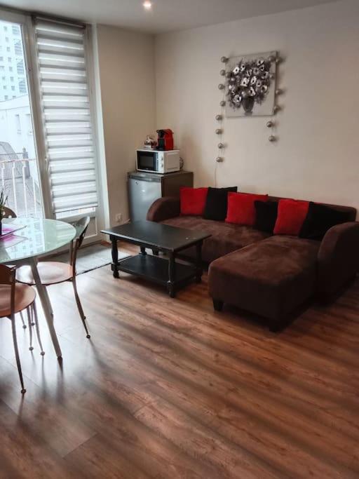 Insolite 46 - Housity