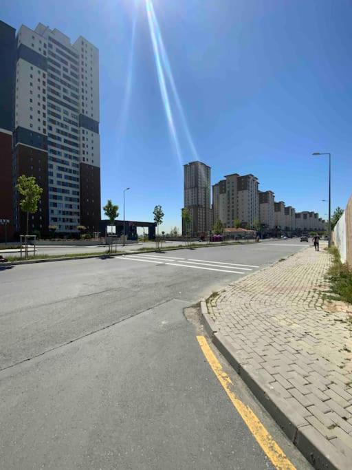 CONDO ( Ba?ak?ehir cheapest find right now) RUSH! - Housity
