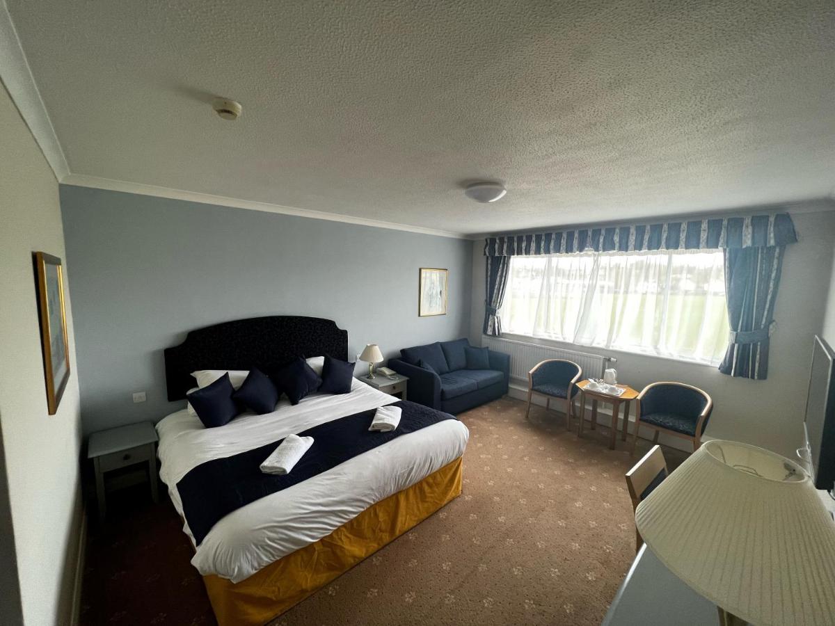 Suitetrails - Tiverton Hotel Lounge & Venue formally Best Western