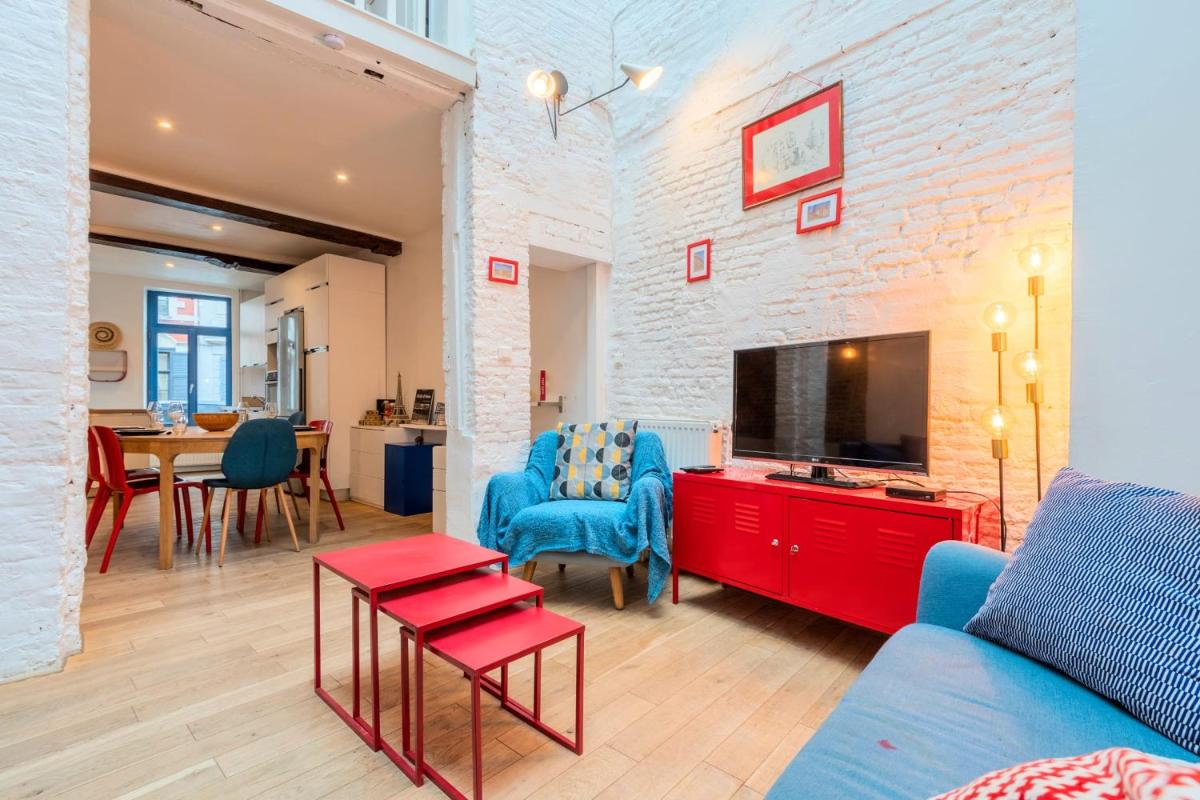 Charming unique house in the Old district of Lille - Housity