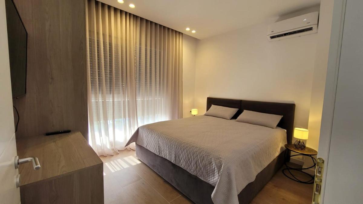Sea Breeze 01 - Housity
