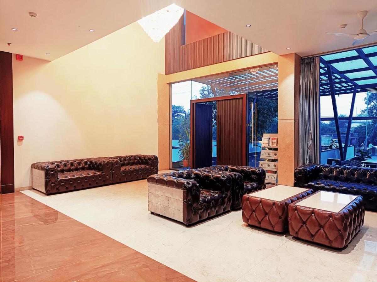 Hotel Ruturaj Regency - Housity