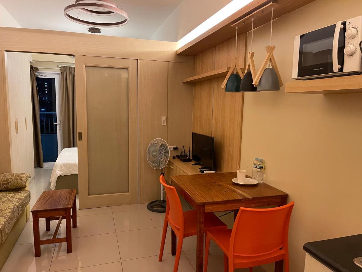 Suitetrails - Netflix- Destina Stays at Jazz Residences Makati, MetroManila