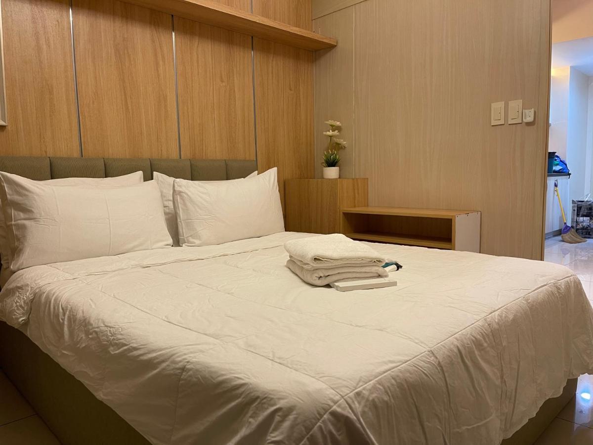 Suitetrails - Netflix- Destina Stays at Jazz Residences Makati, MetroManila