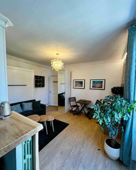 Somptueux appartement 25m2, balcon, plein centre - Housity